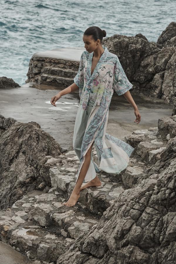 Los colores 'soft' y los estampados 'naive' son los protagonistas de la colección 'beachwear' SS18 de Zara Home.