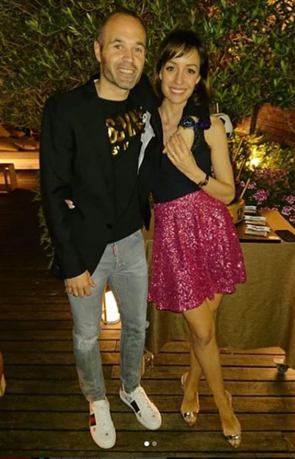 Anna Ortiz es la mujer de Andrés Iniesta, con quien tiene tres hijos. El deportista defenderá una vez más la camiseta roja en el Mundial de Rusia.