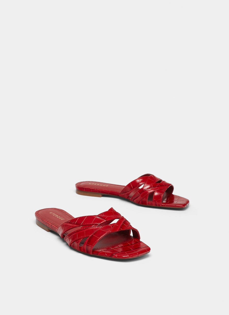 Sandalias de piel de coco de Uterqüe: 79 euros.