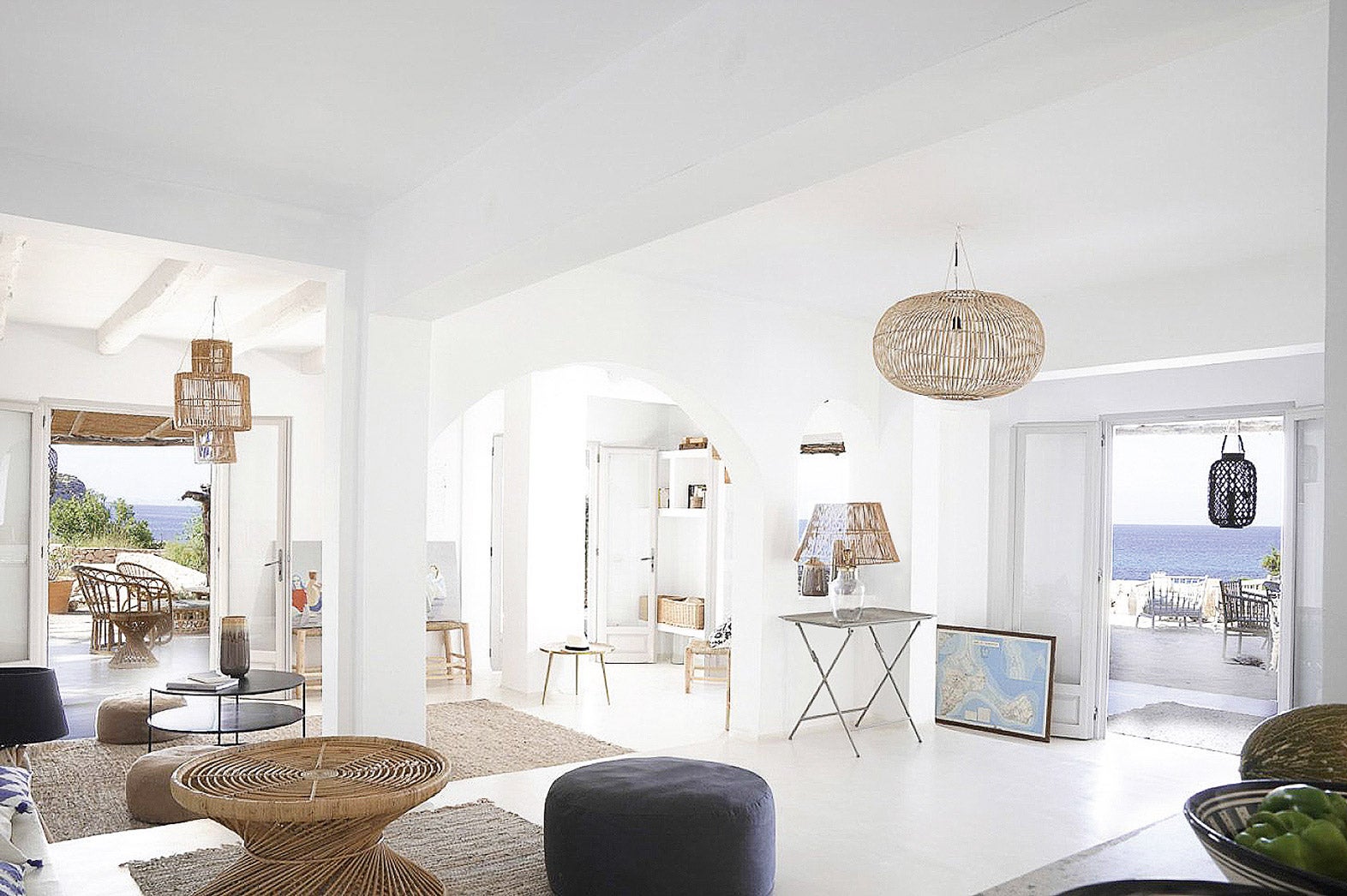 La vida a cámara lenta es uno de los atractivos de Etosoto Formentera, toda una experiencia cultural, estética ...y agrícola. etosoto.com.