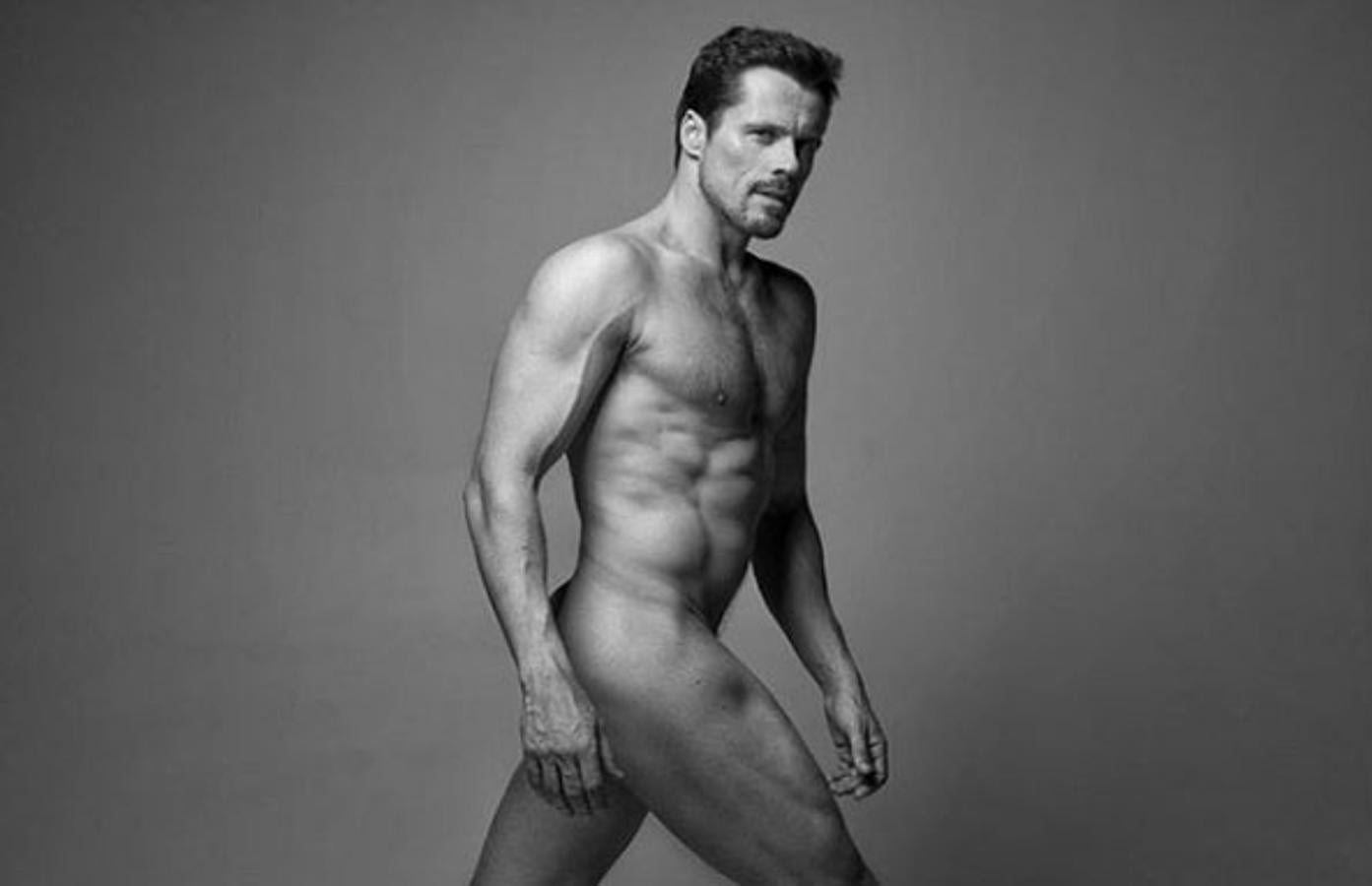 El actor  Octavi Pujades posó desnudo en Instagram.