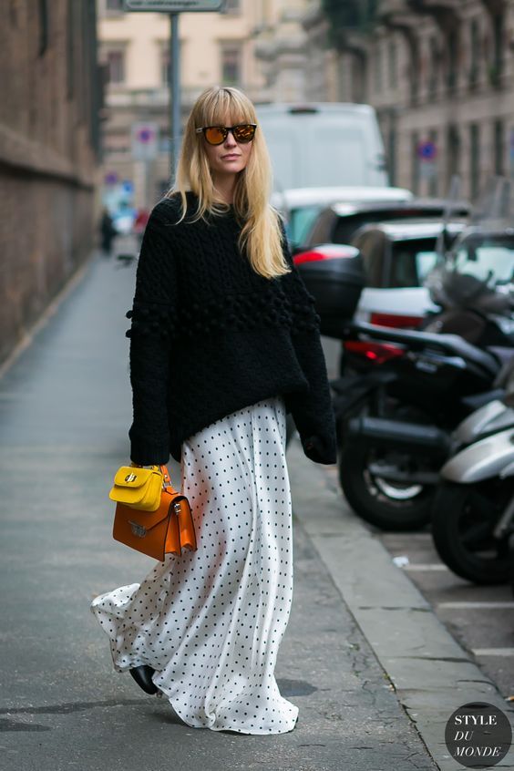 Porque logra bajar el tono fiesta a los metalizados, las sedas, el satén...