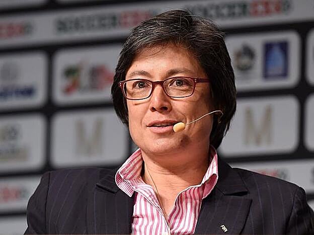 Moya Dodd, exfutbolista australiana.