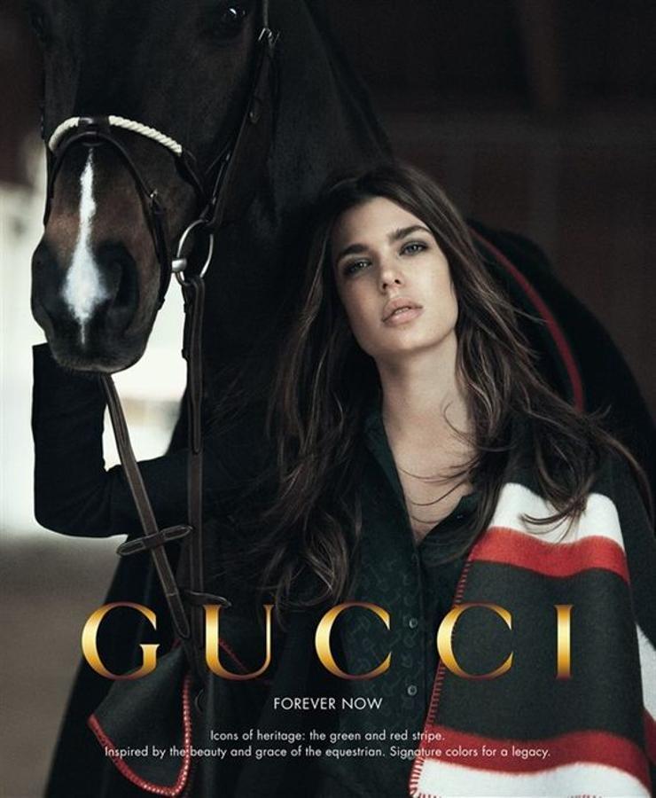 En 2012, se convirtió en musa de Gucci, en una campaña fotografiada por Peter Lindberg que homenajeaba su pasión por la equitación. «Tuvo la oportunidad de salir a la vida real y decir: '¡Aquí estoy!'. Salir de casa e involucrarse en la publicidad fue una gran decisión para ella», declaró el fotógrafo a “The New York Times” durante los desfiles de París aquella primavera. La relación de la primera familia del Principado de Mónaco con Gucci venía de largo: Grace Kelly, modelo antes que actriz, era una de sus clientas fetiche y la marca diseñó el pañuelo Flora en su honor.