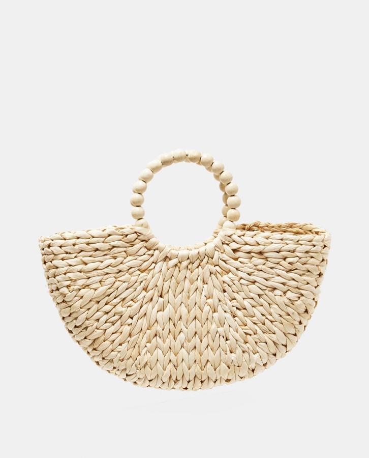 Nos encanta este bolso capazo de Zara, que nos quedará perfecto con nuestro look 24/7.