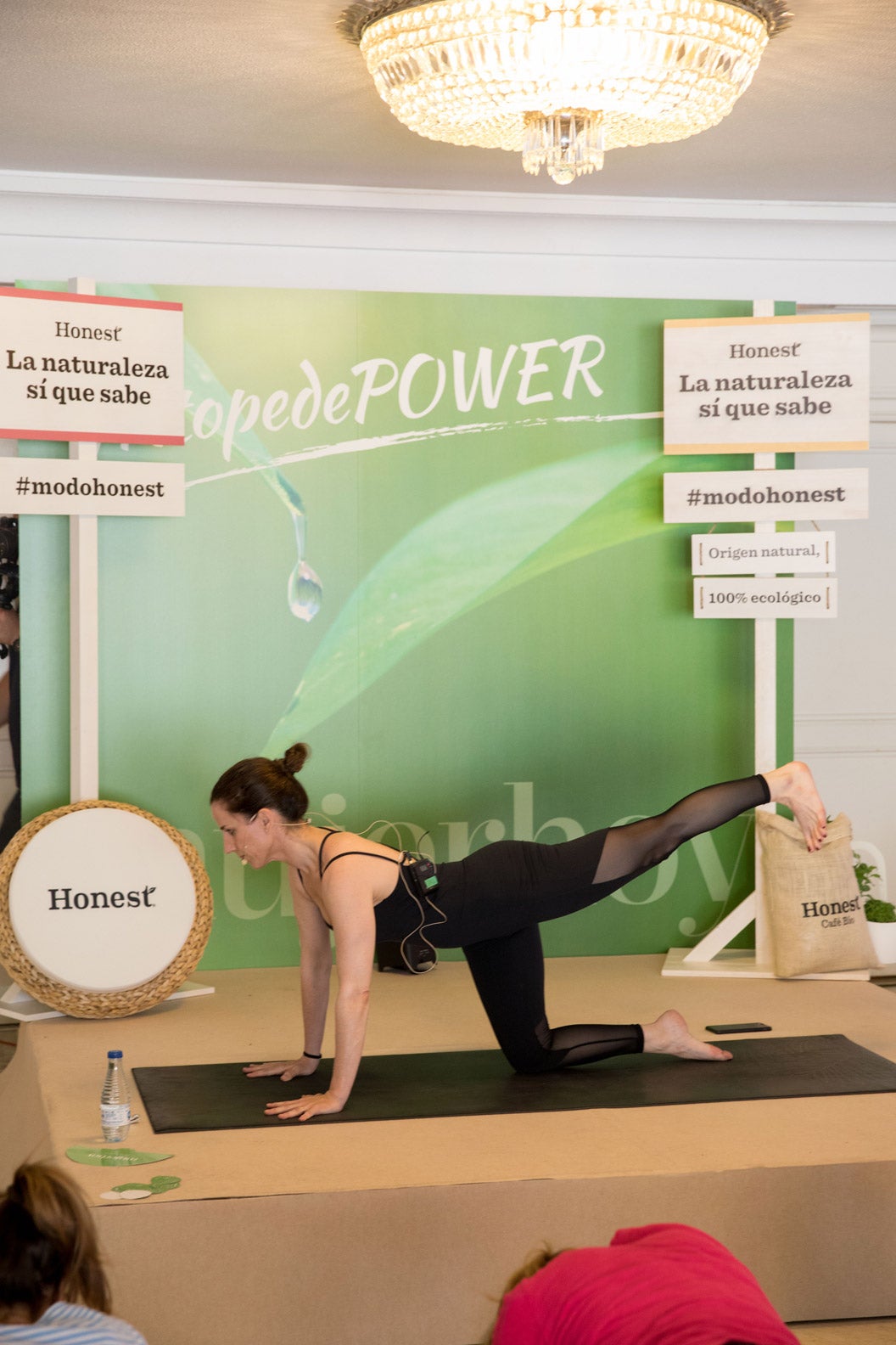 Respiración, equilibrio y flexibilidad con la cofundadora y directora de Freeyoga, Mercedes de la Rosa.