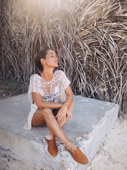 Aunque es una de las directoras de Tipitent, Maria Pombo recientemente ha diseñado unas zapatillas para este verano que son preciosas. Cómodas, bonitas... ¿Qué más se puede pedir? Laspuedes encontrar en  Menorquinaspopa .