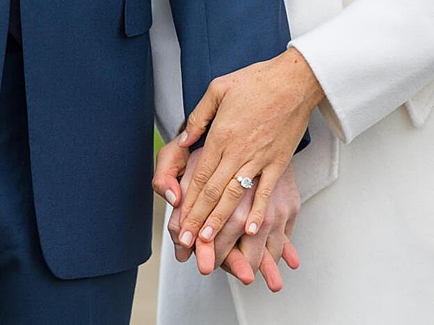 Galería. La manicura de Meghan Markle el día de su compromiso con el príncipe Harry.