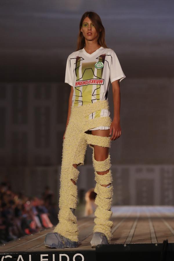 Desfile de María Ke Fisherman en MBFWM