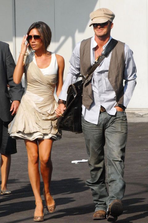 Septiembre de 2006. Un momento de la intensa fase Brad Pitt que vivió David Beckham. Ella quiso coordinarse en los tonos arena durante su visita al Festival de Venecia.