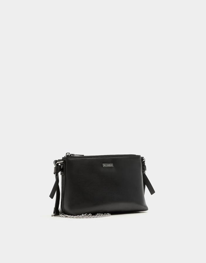 Bandolera Pull&Bear. (Precio: 12.99 euros)