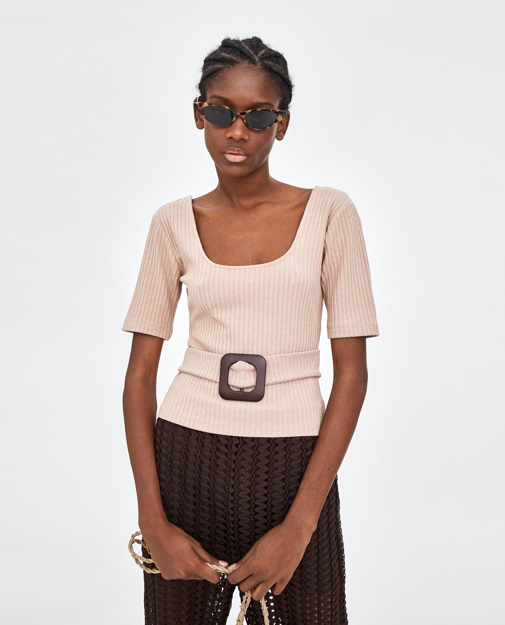 Jersey cropped con rayas de Zara: 19,95 euros.