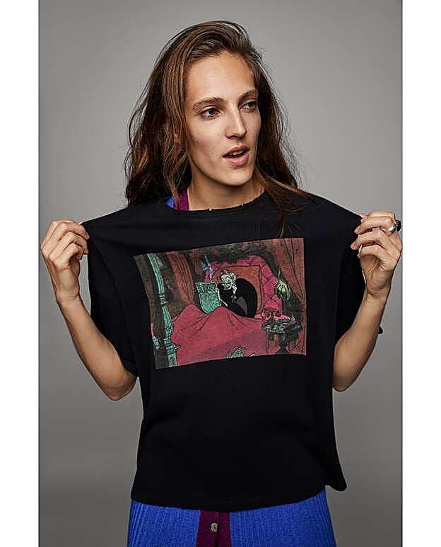 Camiseta con foto de Cruela de Zara.
