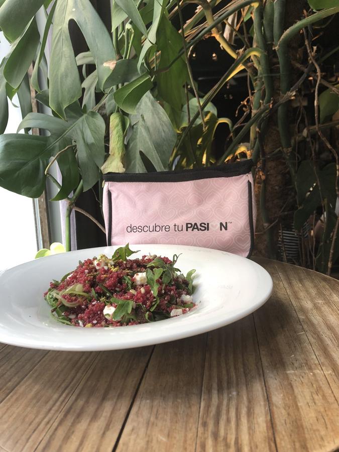 Con el menú saludable de Diurno, te llevarás un estuche de productos Mary Kay.