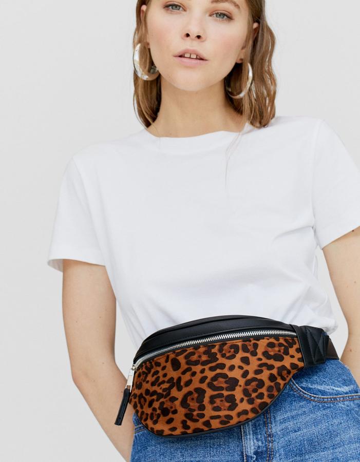 Riñonera con estampado de leopardo, 12,99 euros.