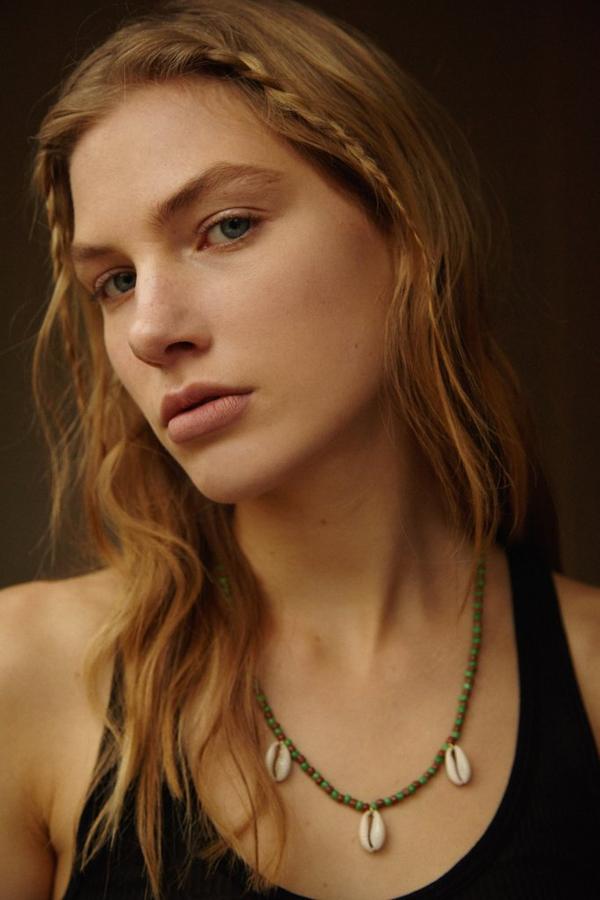 Collar Shell Beads (30 €).