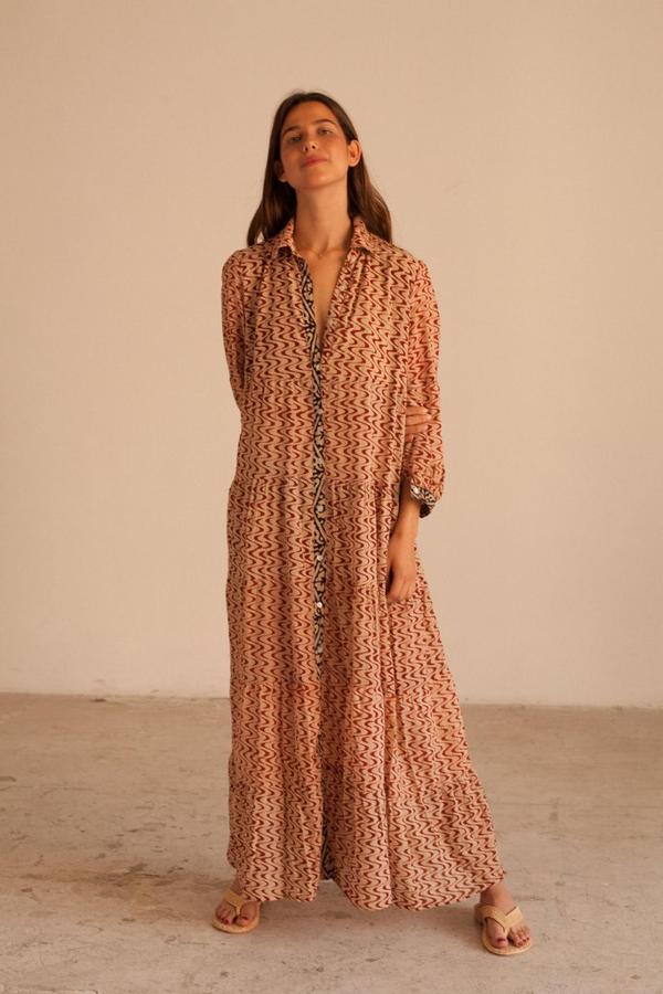 El vestido Paula está disponible en dos estampados (79 €).