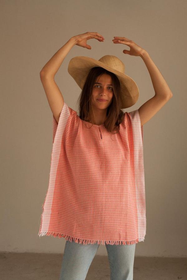 Towel poncho (39 €).