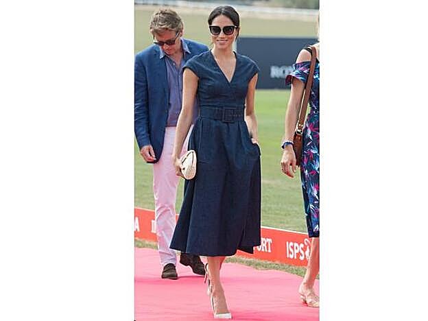 Meghan apareció en el torneo de polo casi como una estrella de cine.