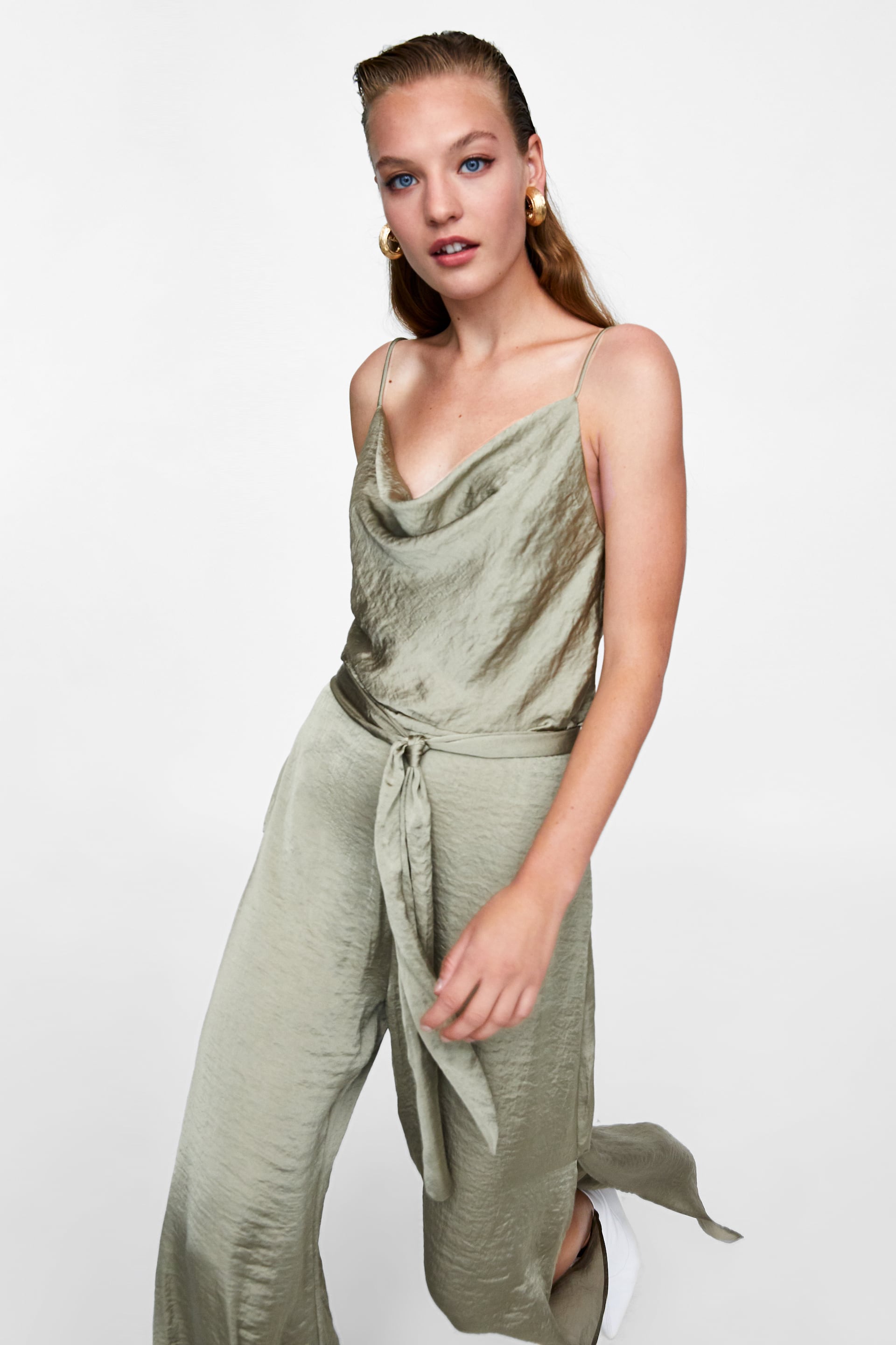 Mono satinado de Zara: 39,95 euros.