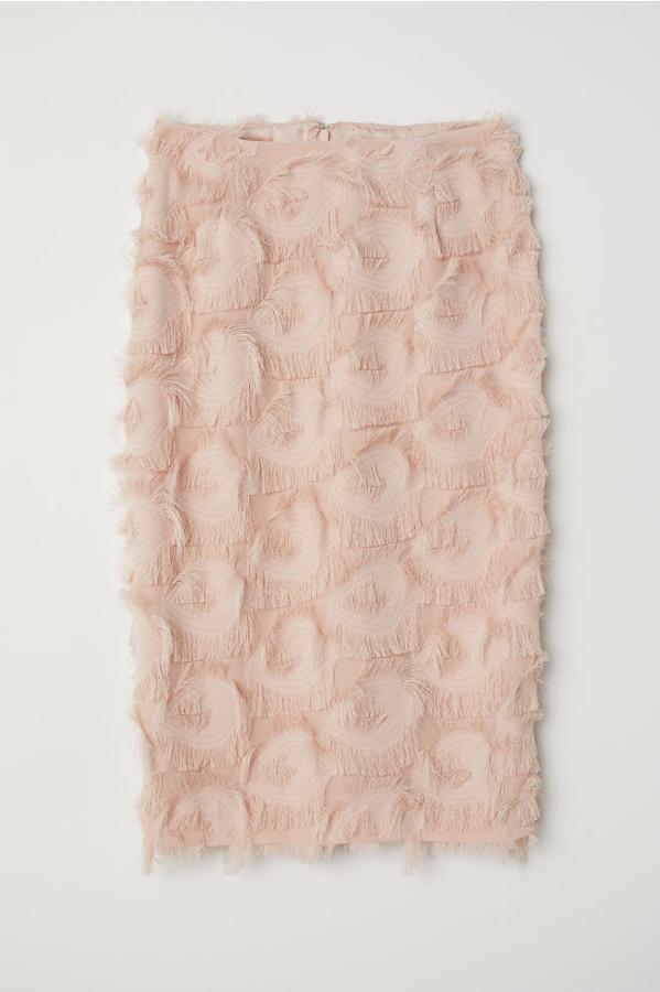 Falda de flecos, 39,99 euros.