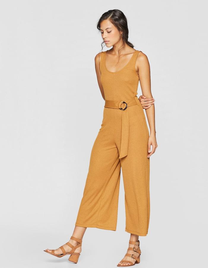 Mono con anilla en color ocre, 25,99 euros.