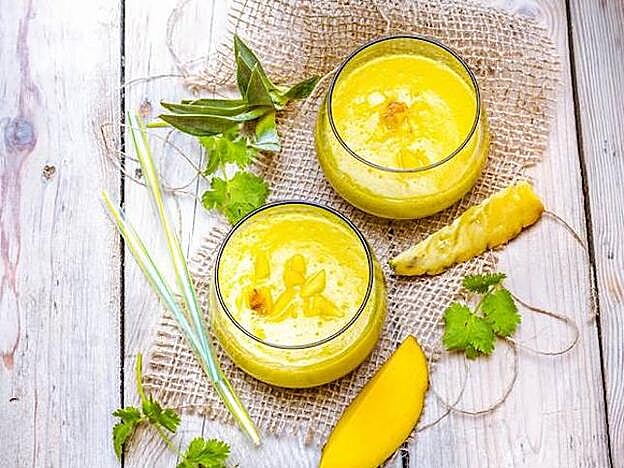 Batido detox tropical.