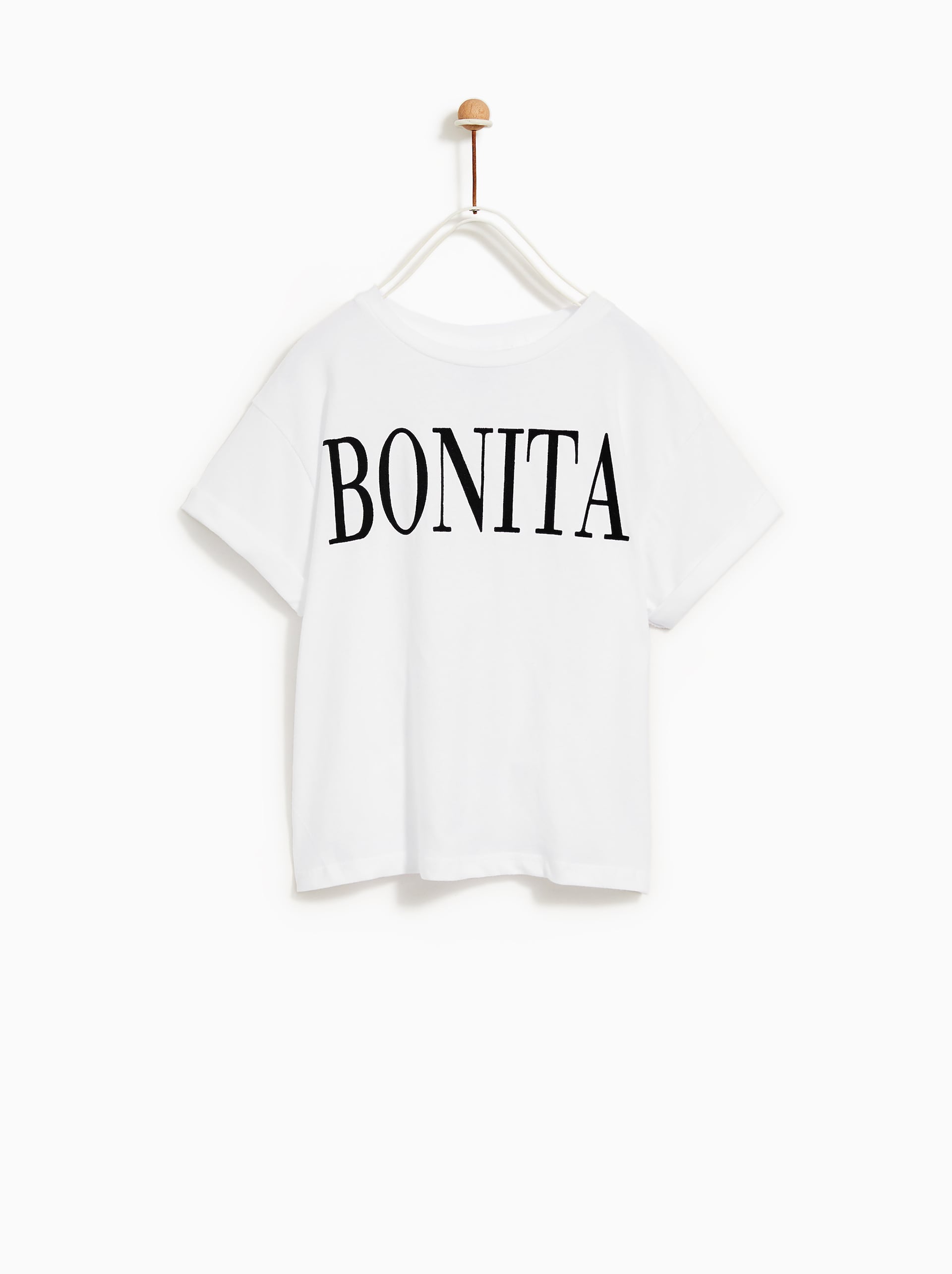 Camiseta estampada con ‘bonita’ de Zara Kids: 7,95 euros.