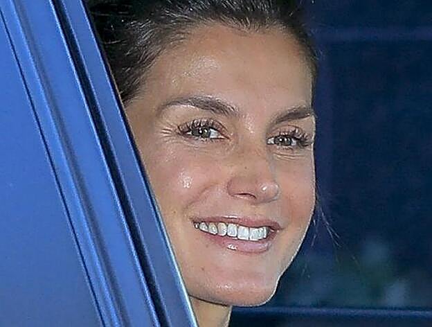 Las larguísimas pestañas de Letizia destacan sobre este look natural que tan bien le sienta.