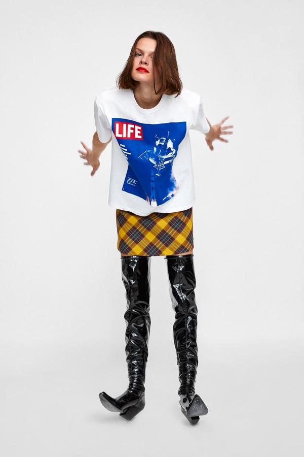 La versión más atrevida, sobre todo con estas botas efecto acharolado. Opción para bajar un poco le tono 'fashion': optar por unas de acabado mate.