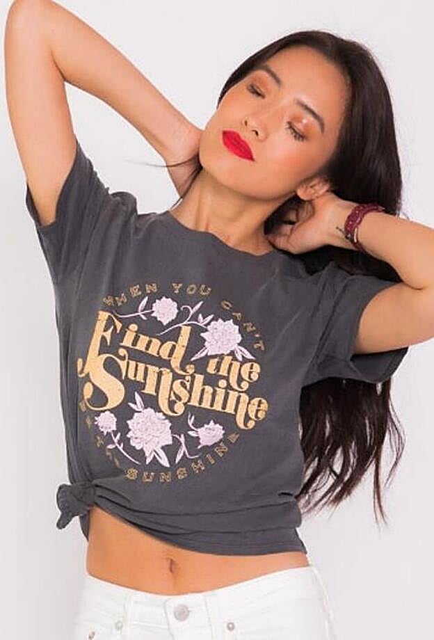 Camiseta 'find the sunshine' de Amuse Society, 39 euros.