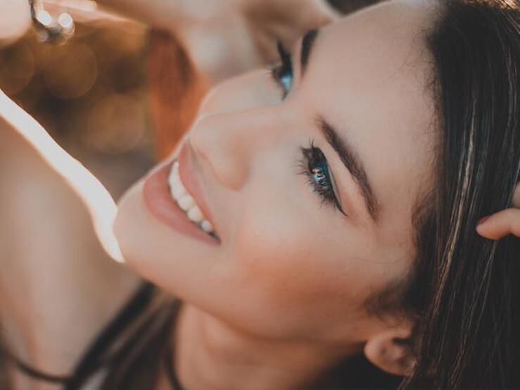 Fotos: Diez brumas en spray para hidratar la cara en tiempo récord