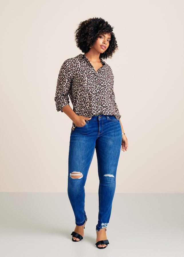 Probablemente uno de los estampados más bonitos de esta selección (Mango, 39,99 euros).