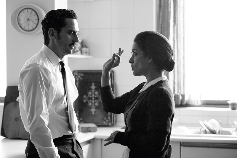 'Arde Madrid': tal como éramos. La nueva creación de Paco León es un Arriba y abajo en la España de los 60 donde los aristócratas son Ava Gardner, Perón o Charlton Heston y los sirvientes, los españoles, pícaros o sufridos, que vivían en el franquismo. En Movistar+, este otoño.