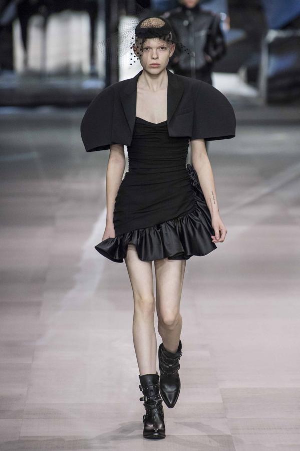 Celine P/V 2019. Slimane le ha quitado la tilde al nombre de la firma antes era Céline).