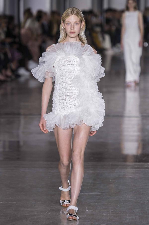 Giambattista Valli P/V 2019.