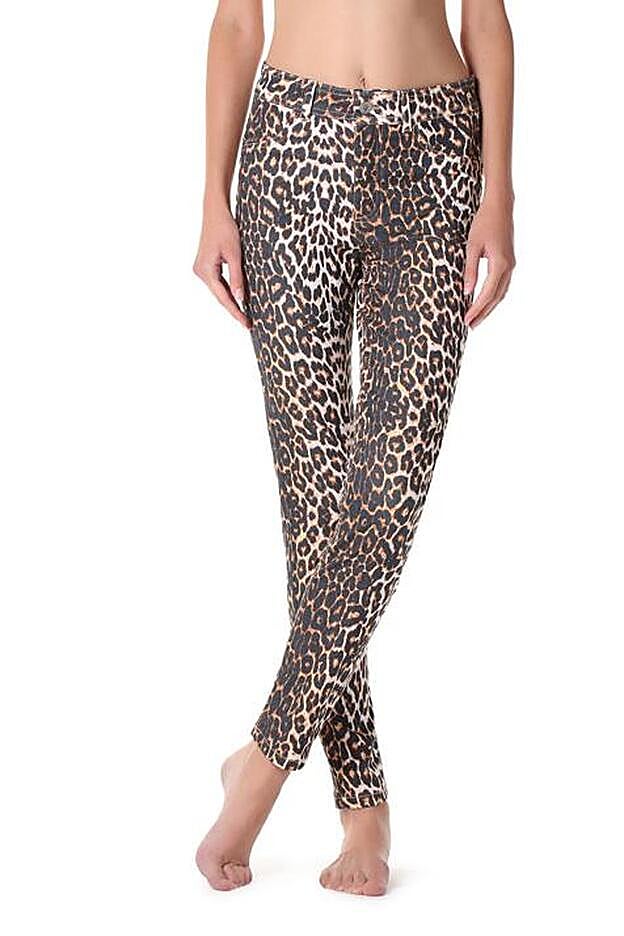 Leggings con estampado animal efecto push-up, 29,95 euros.