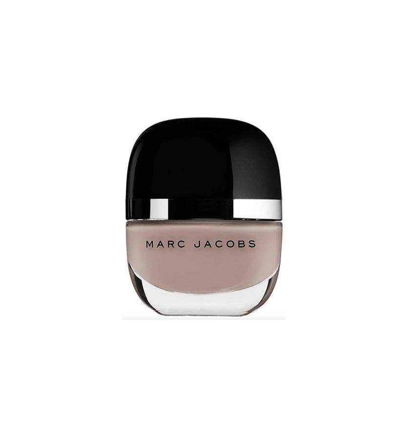 Una mezcla de pigmentos en púrpura-beige-lila, da como resultado este tono delicadamente urbano. El esmalte formulado con agentes adhesivos patentados, ofrece un acabado de aspecto mojado plastificado. El resultado es manicura neo-futurista de larga duración. Tono Baby Jane (18 €).