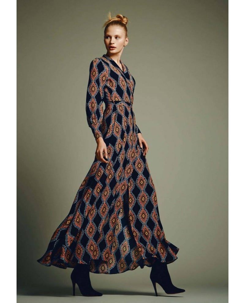 Vestido midi floral de María Escoté: de 195 a 135 euros.