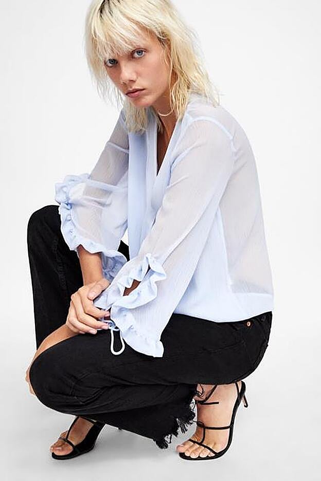 Blusa de zara (22,95 euros).