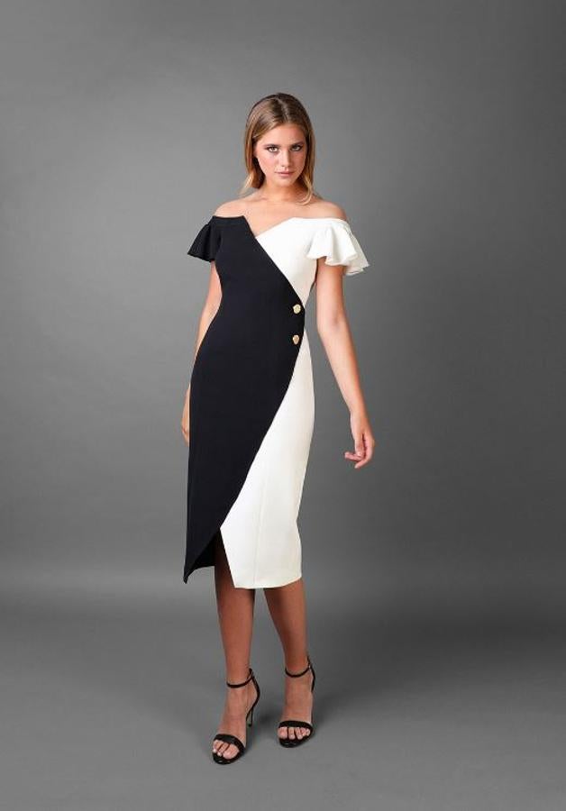 Estamos completamente enamoradas del vestido Gabriela de Victoria by Vicky Martín Berrocal. Nos lo imaginamos con un pamelón y una estola de piel para nuestra próxima boda de invierno. Precio: 295 euros.