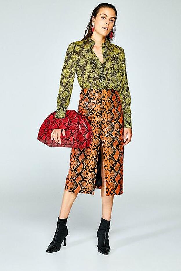 Puedes encontrar el look completo en Sfera.