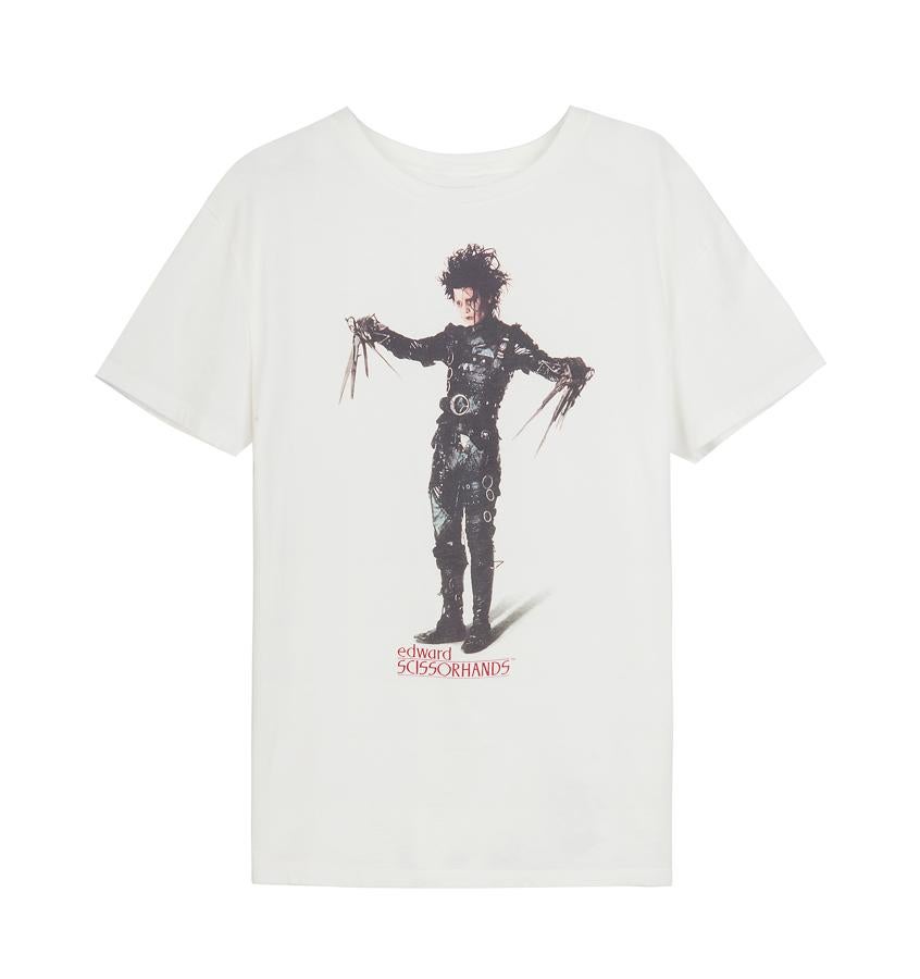 El personaje que interpretó Johny Deep también tiene su camiseta para la noche de Halloween.