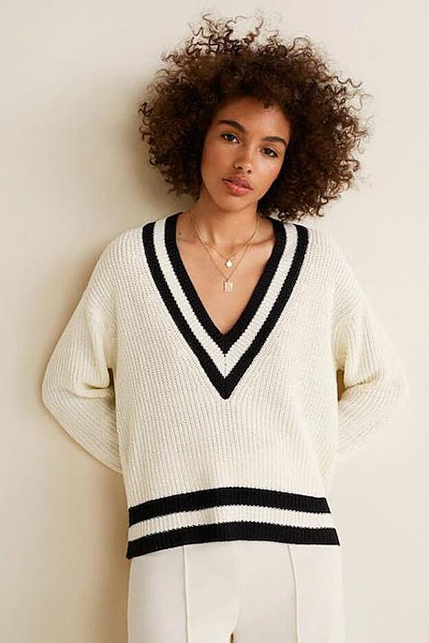 Jersey de paneles y contraste, 22,99 euros.