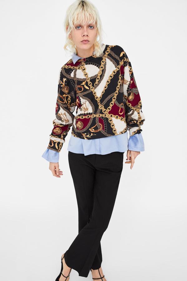 La tendencia del pañuelo llega también a las sudaderas (19,95 euros).