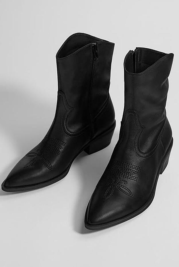 Botas de Bershka.