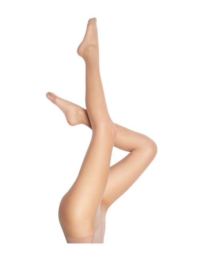 Estas medias de ETAM son "el secreto de unas piernas bonitas piernas". Están elaboradas con un tejido embellecedor ultrafino para modelar el vientre y dar forma a tu silueta. Precio: 9,90 euros.