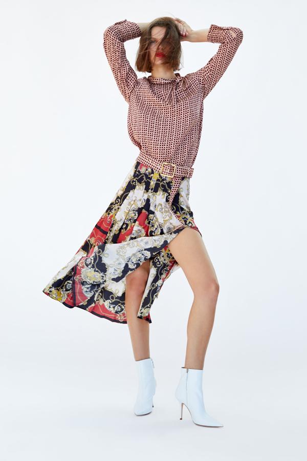 Las faldas de pañuelo son un "must". No dejes pasar la oportunidad de comprar una durante el 23 de noviembre (49,95 euros antes del Black Friday).