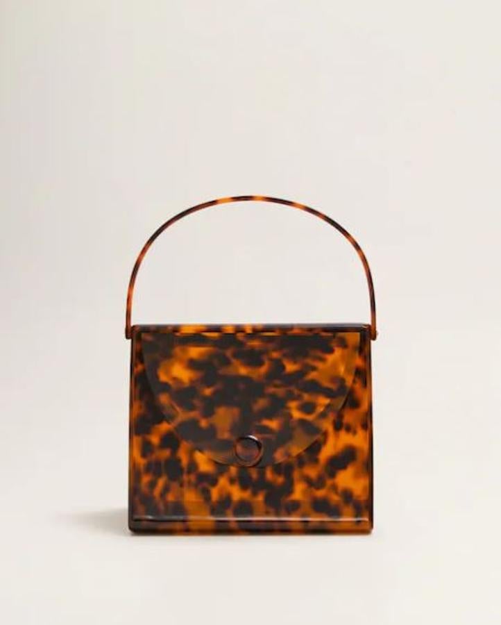 El único diseño de mano que vamos a sugerir porque es una originalidad preciosa (Mango, 79,99 euros).