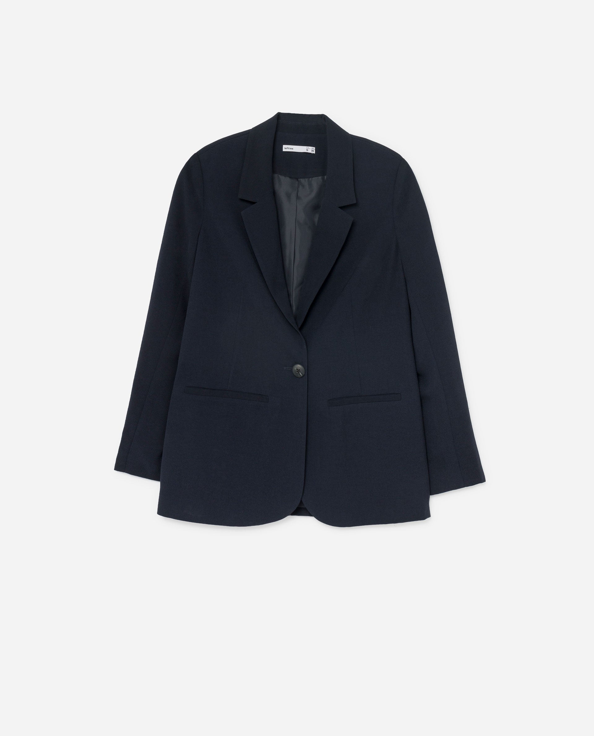 Blazer con botón y solapas de Lefties: 22 euros.